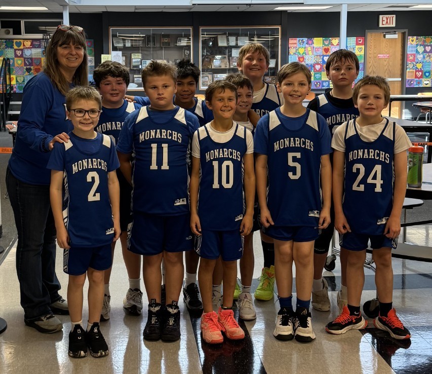 the 4th 5th 6th grade basketball team.
