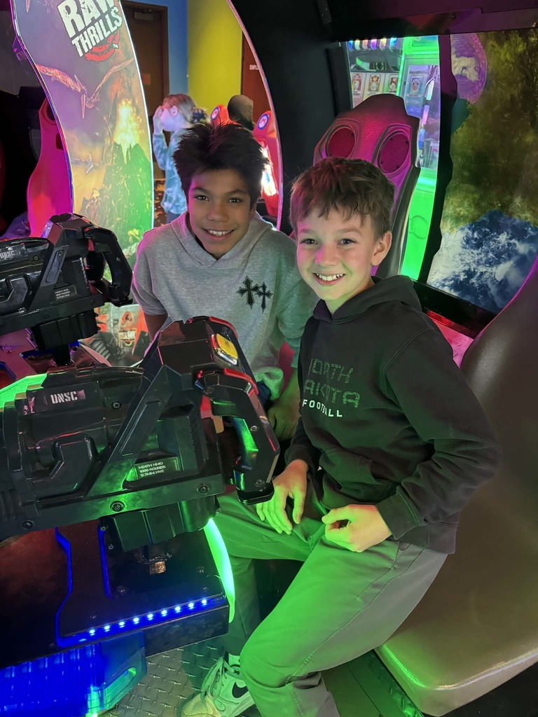 2 boys playing games