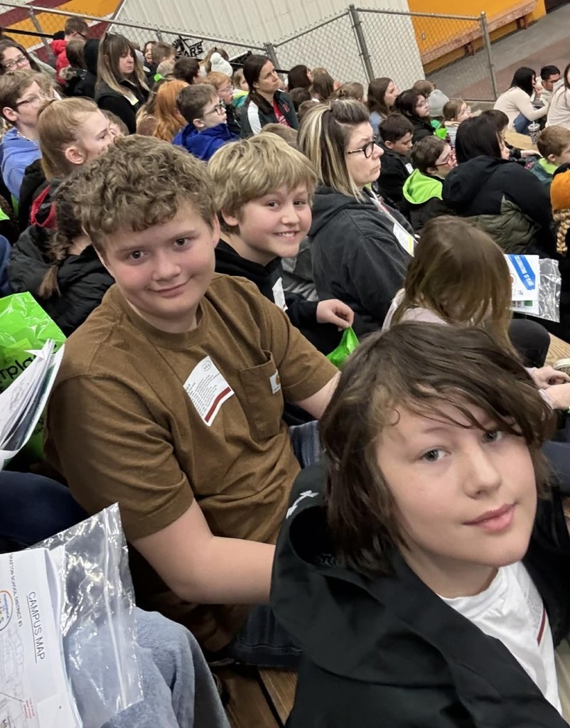 5th graders at Market place