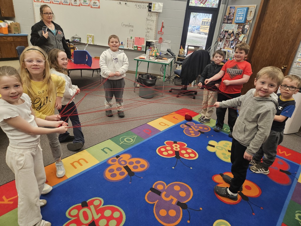 kids creating a web