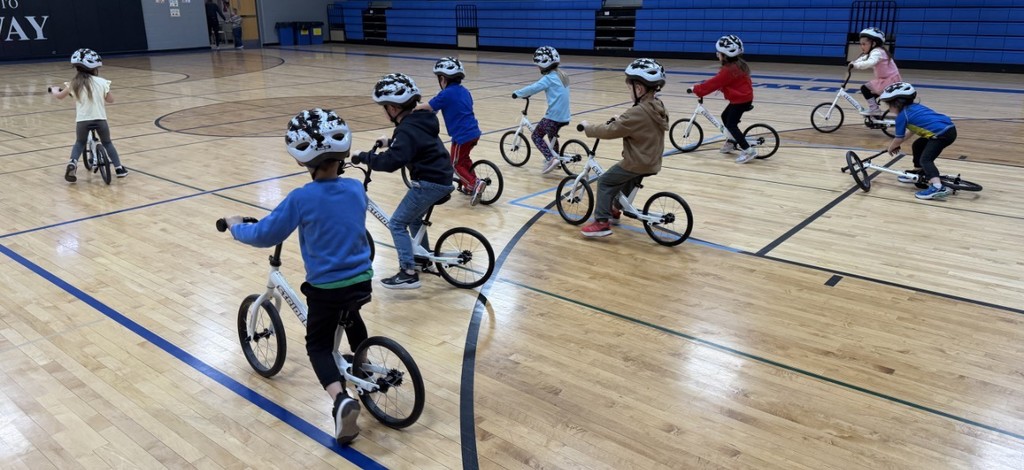 kids on bikes