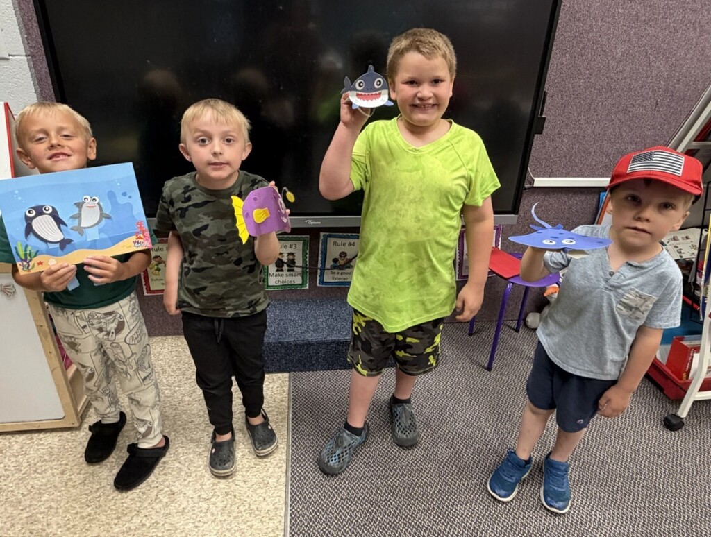kids and their ocean pictures