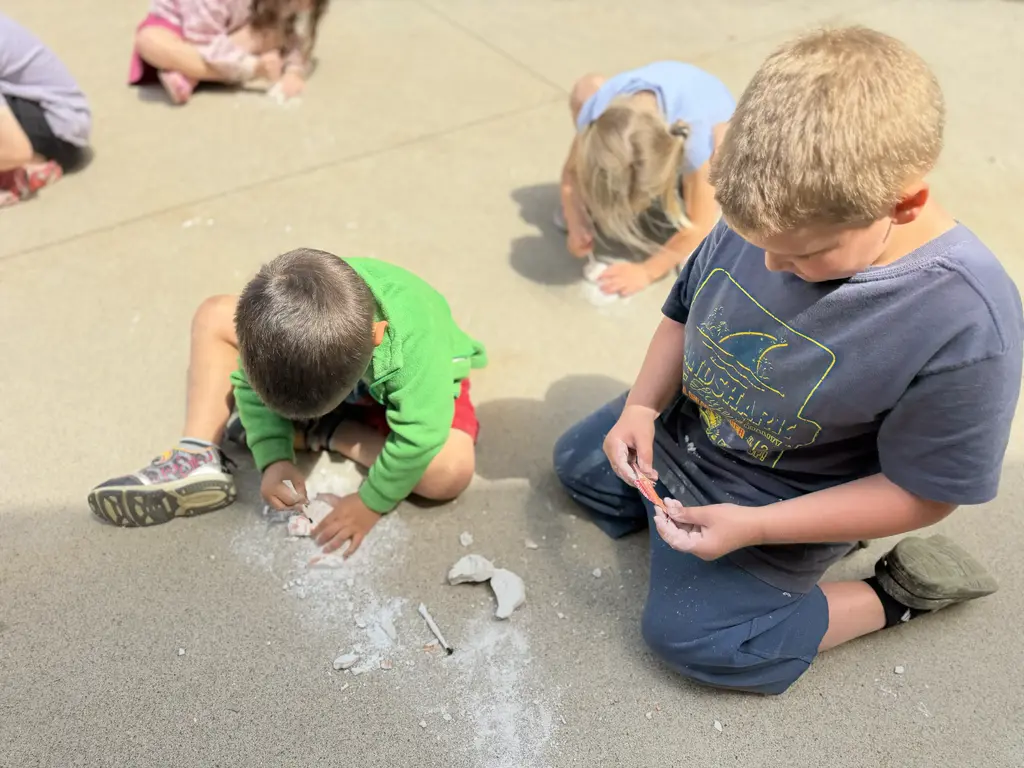 kids diging for treasures