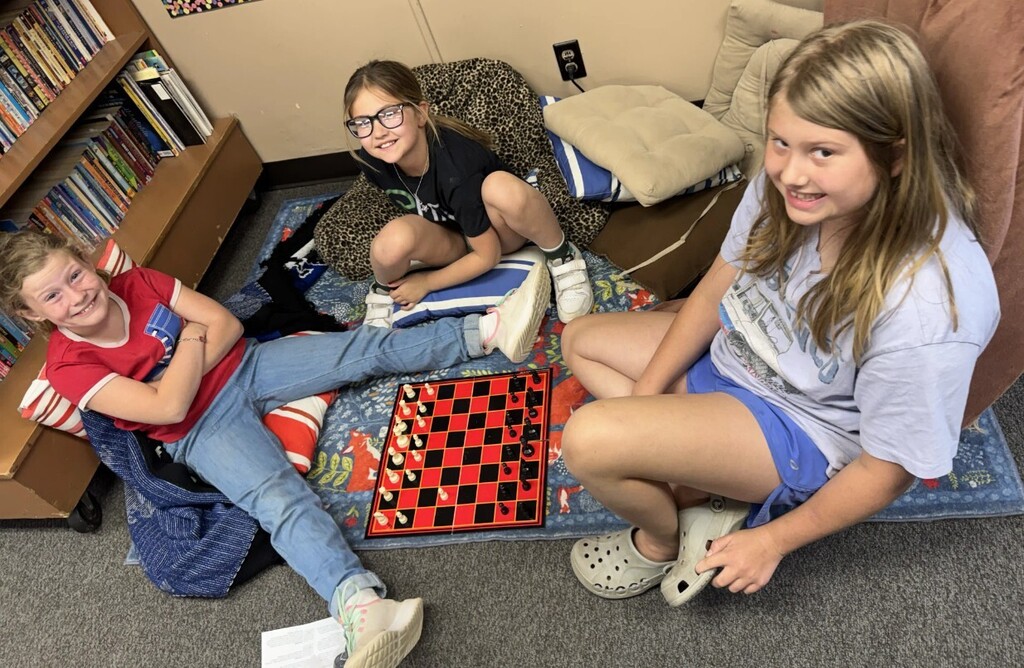 girls playing chess