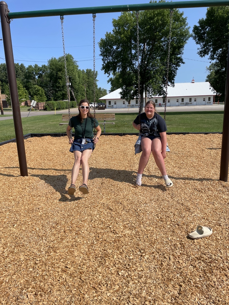 people swinging