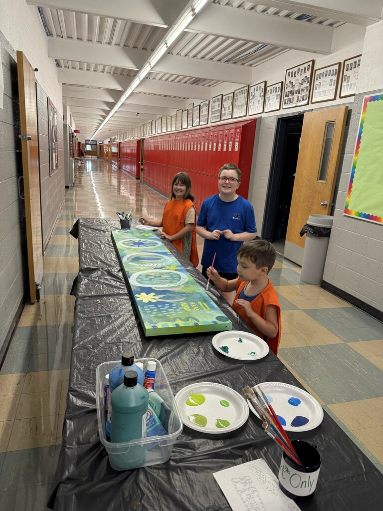 kids painting