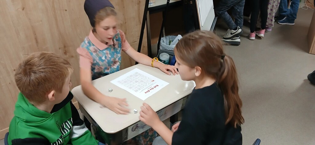 kids playing games