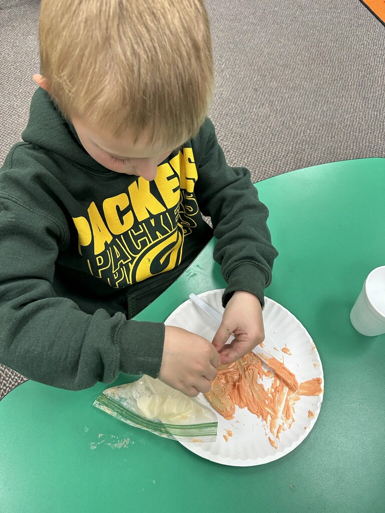 frosting cookies