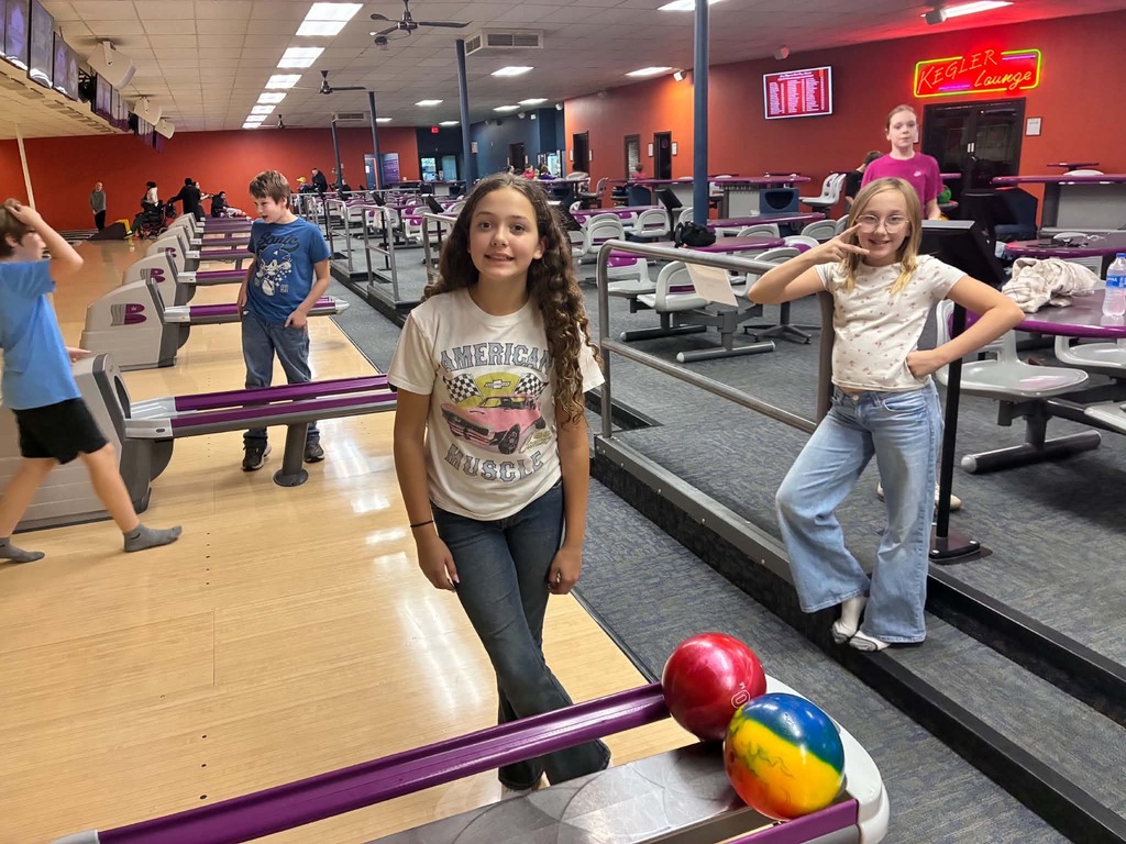 girls bowling