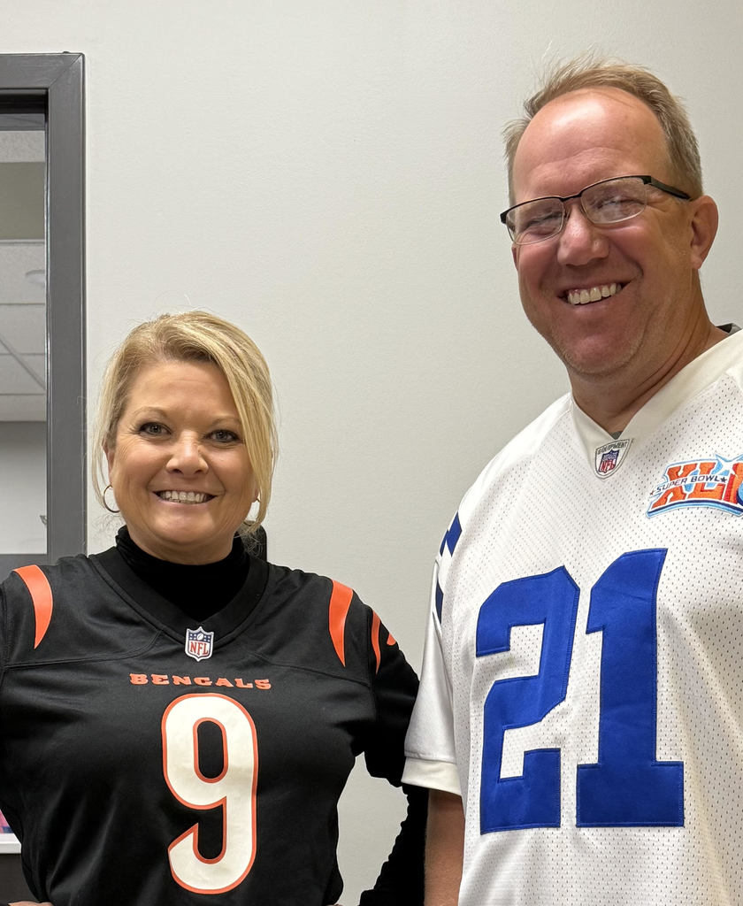 Red Ribbon Week Office Divided