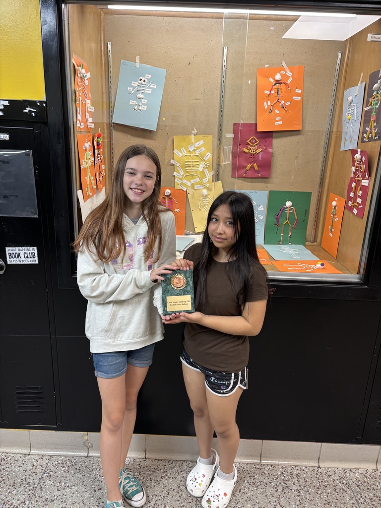 3rd Place: Lylah Ronnebaum and Elisa Gabriel-Ramirez