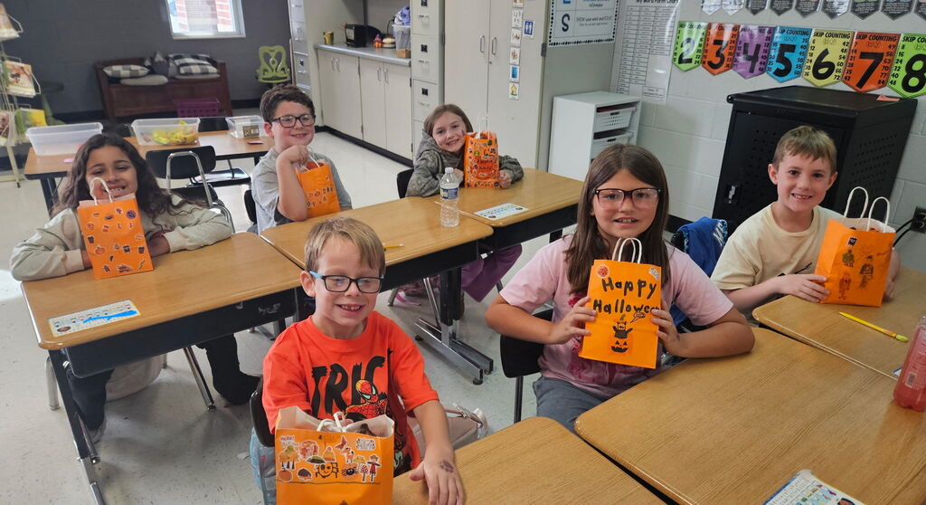 Fall party fun in Mrs. Allison's !