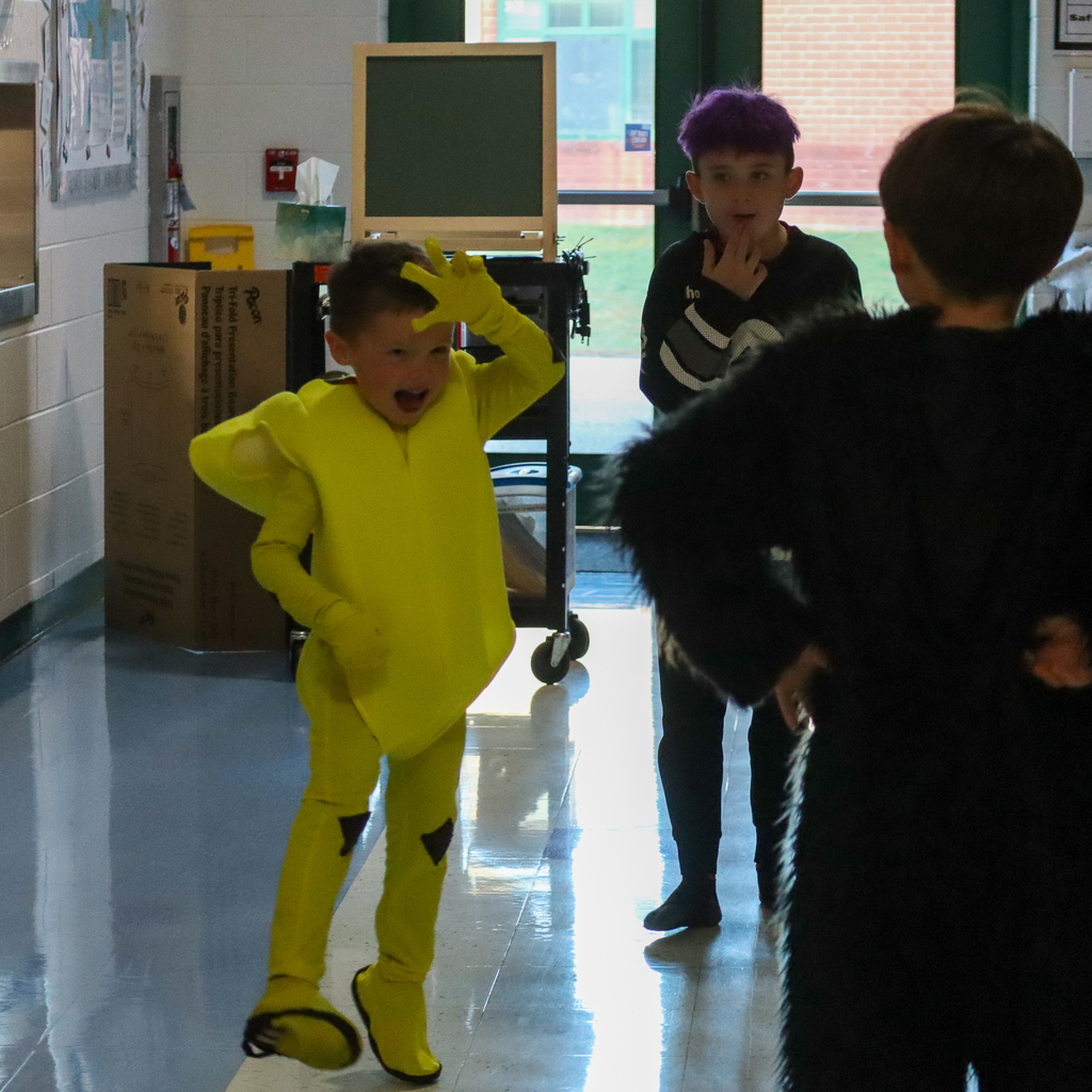 Student in a banana costume dancing