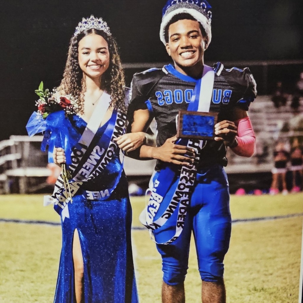 👑✨ Homecoming Royalty Throwback ✨👑
Homecoming is right around the corner, and we’re taking a moment to spotlight some of our past Homecoming Kings & Queens! 💙🐾

2009- 
HS  King - Lee Smith
HS  Queen- Ra'Tara Singleton

Once a Bulldog, always a Bulldog—our alumni continue to shine and carry the Bulldog spirit with them everywhere they go. Stay tuned as we highlight a few of the incredible Bulldogs who once wore the crown!

#FN5GL #SWEEPSTAKES #MilfordBulldogs #Alumni