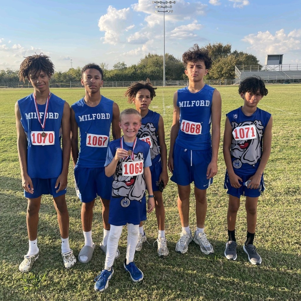 Varsity/JV
Ja'Kyah Hightower 7th
Desirae Villa 10th
Jalyn Masters 4th
Amiya Smith 6th
Ayden Turner 2nd
Kary Ortiz 8th
District Champs JV/varsity
Jr. High
Logan Taylor 5th
Caiden Smith 10th
Overall, we had an awesome season and our varsity girls will be advancing to regionals