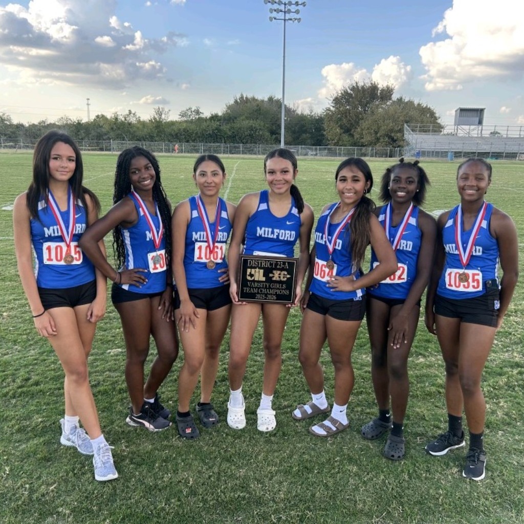 Varsity/JV
Ja'Kyah Hightower 7th
Desirae Villa 10th
Jalyn Masters 4th
Amiya Smith 6th
Ayden Turner 2nd
Kary Ortiz 8th
District Champs JV/varsity
Jr. High
Logan Taylor 5th
Caiden Smith 10th
Overall, we had an awesome season and our varsity girls will be advancing to regionals