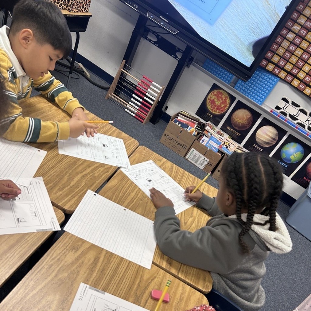 📚 2nd Grade Spotlight!
Our young writers are hard at work crafting informational narratives all about insects! 🐜📝

Using their Thinking Maps, students are brainstorming, organizing, and generating BIG ideas to bring their tiny creatures to life. 💡✨

Love the focus, Bulldogs! 💙🐾