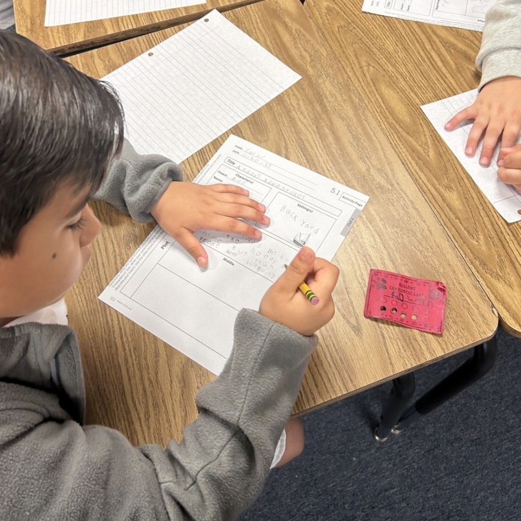 📚 2nd Grade Spotlight!
Our young writers are hard at work crafting informational narratives all about insects! 🐜📝

Using their Thinking Maps, students are brainstorming, organizing, and generating BIG ideas to bring their tiny creatures to life. 💡✨

Love the focus, Bulldogs! 💙🐾