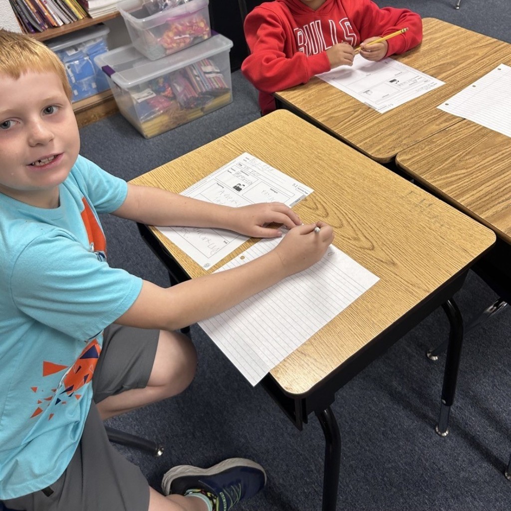 📚 2nd Grade Spotlight!
Our young writers are hard at work crafting informational narratives all about insects! 🐜📝

Using their Thinking Maps, students are brainstorming, organizing, and generating BIG ideas to bring their tiny creatures to life. 💡✨

Love the focus, Bulldogs! 💙🐾