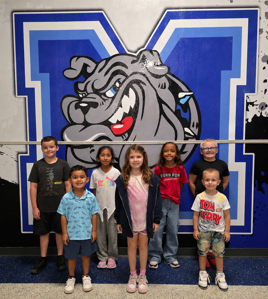 🚨🐾 FIRST ONE OF THE YEAR! 🐾🚨
Congratulations to our Elementary Student of the Week! 🌟💙
Way to represent, Bulldog! 👏