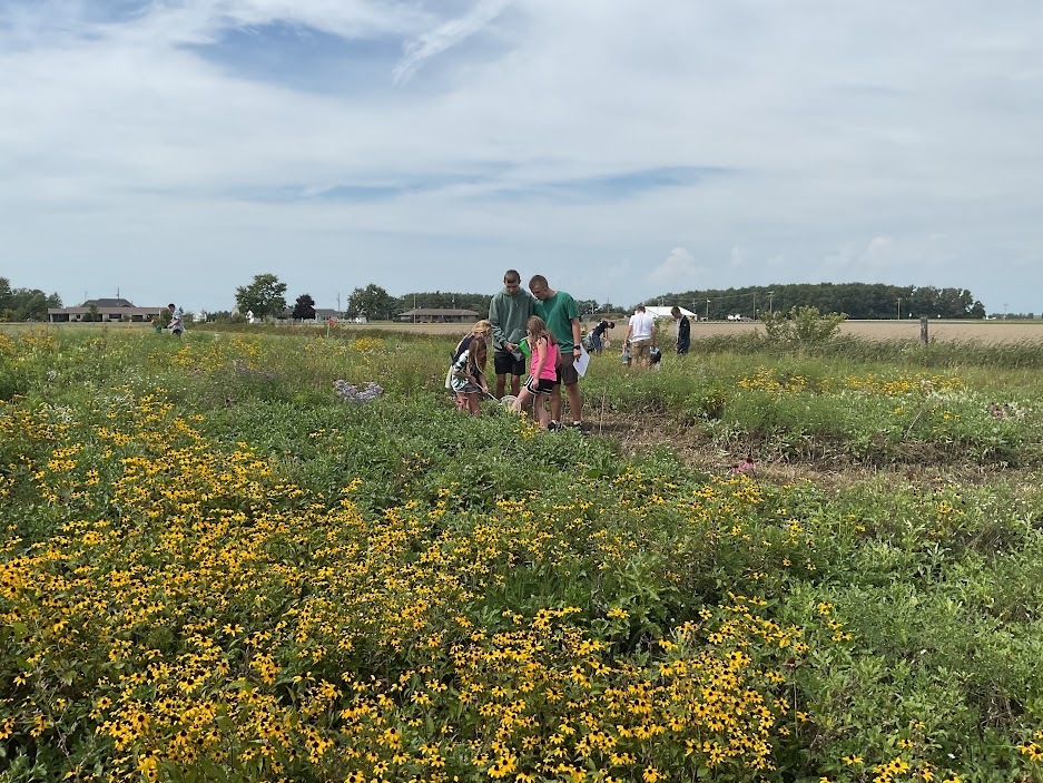 MC Ag Students teaching students about the prairies