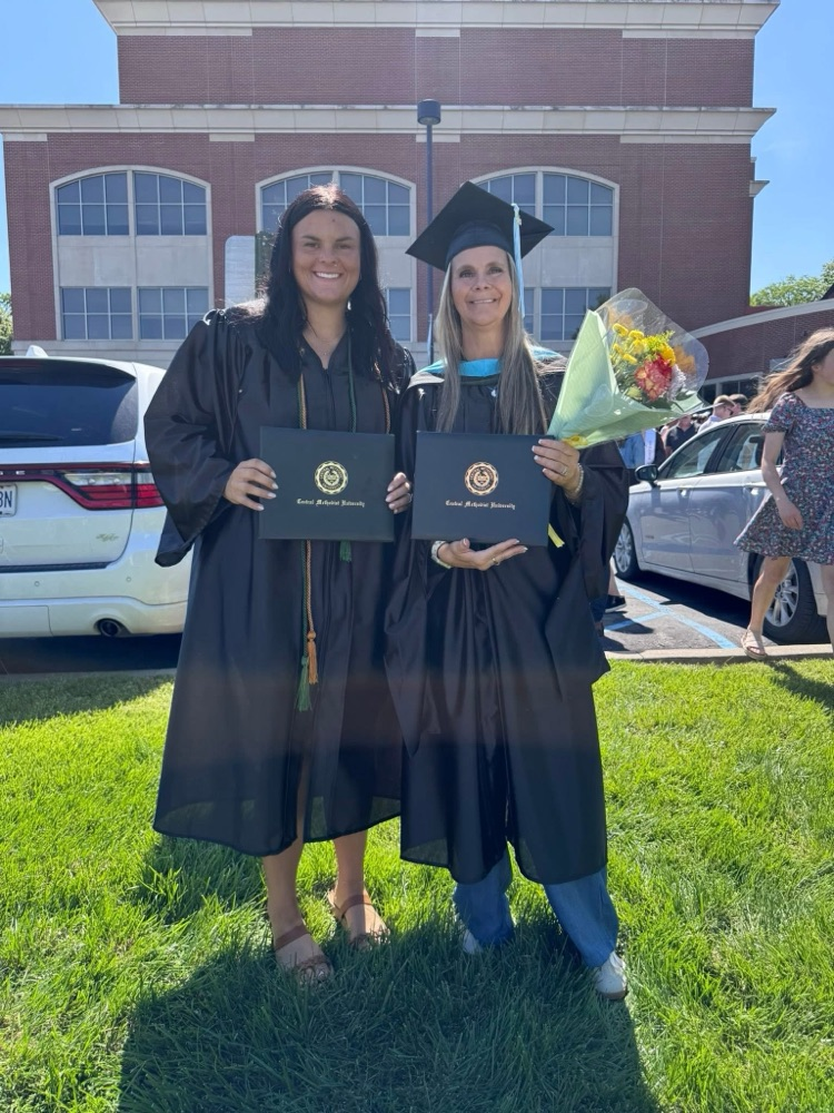 graduates 