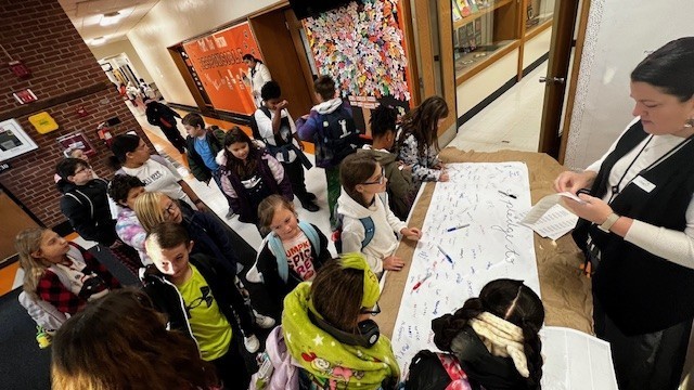 Sign to be Kind!