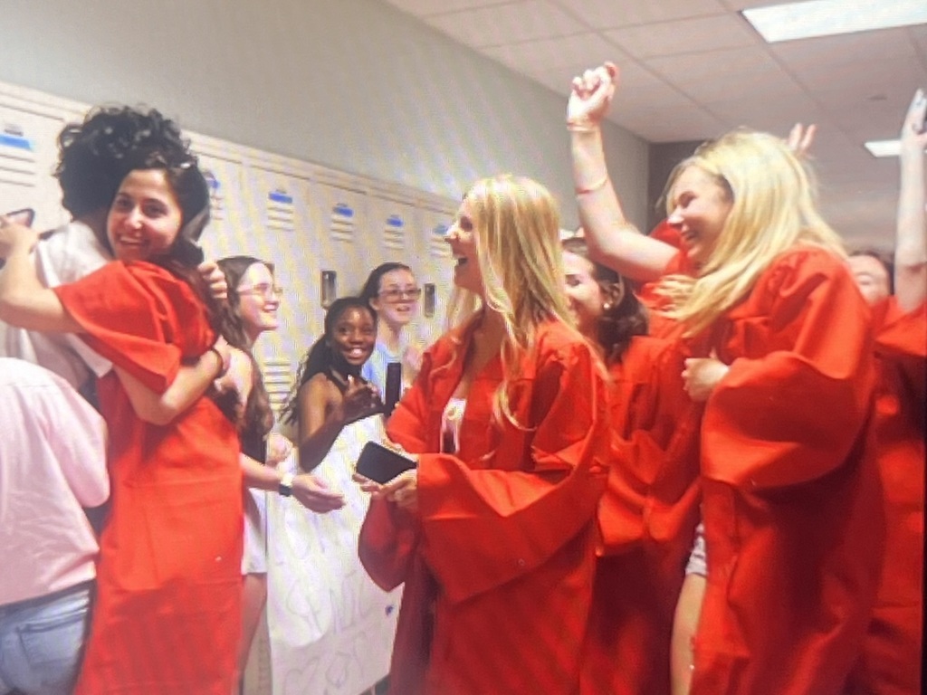 MHS Clap out