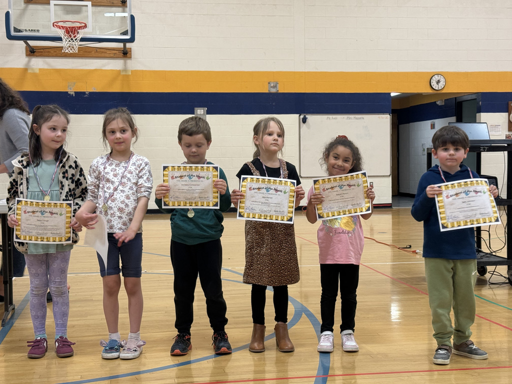 kindergarten students
