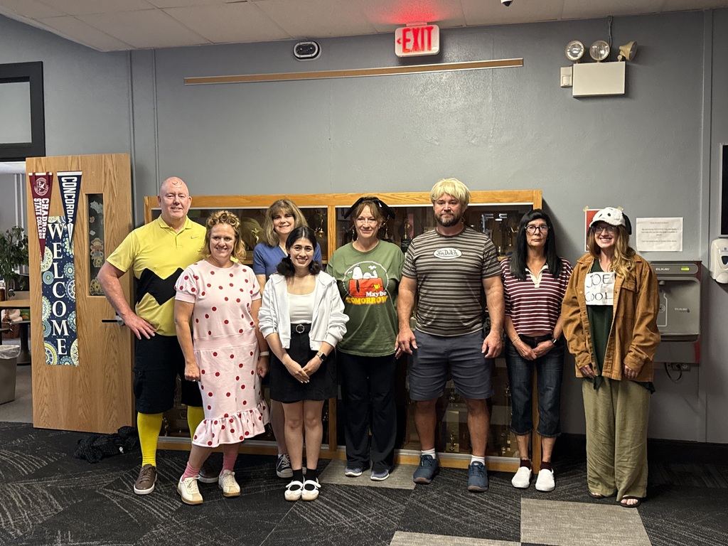 Charlie Brown, Sally, Lucy, Snoopy, Schroeder, Marcie (not pictured Janice)