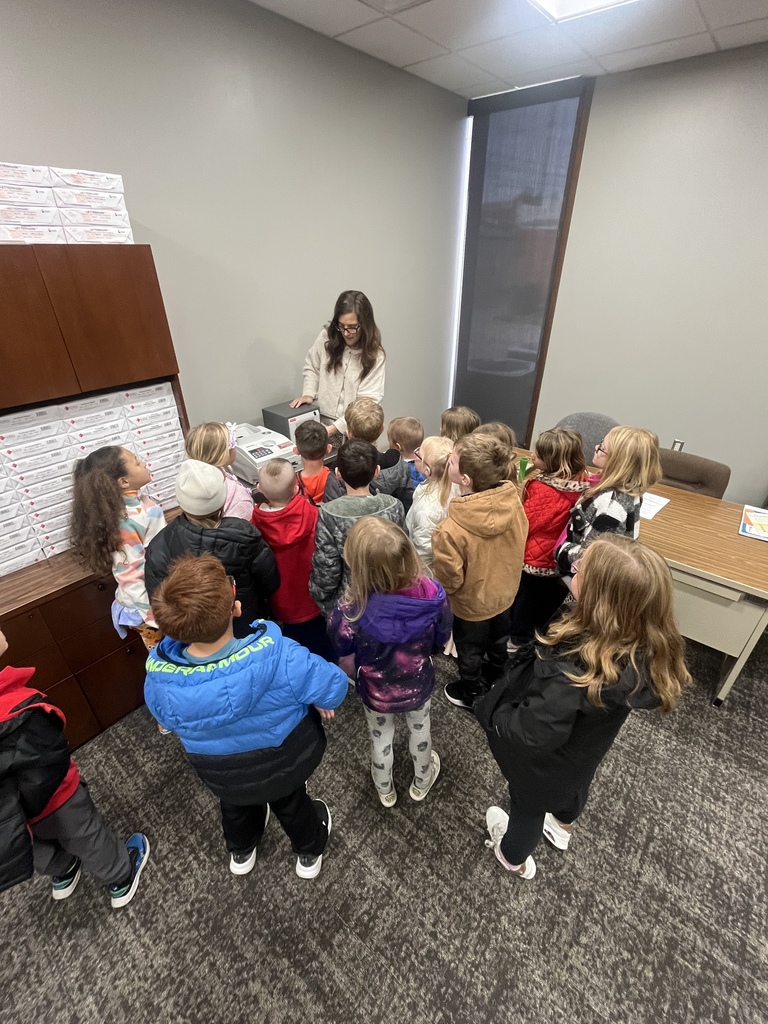 kindergarten - 1st bank