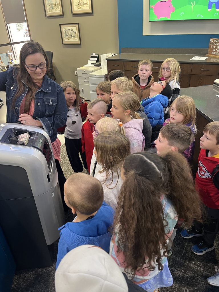 kindergarten - 1st bank