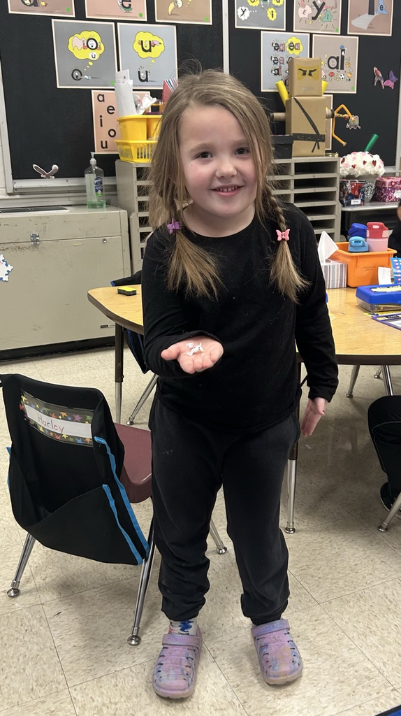 Photo of students wearing black and white for the 101st Day of School.