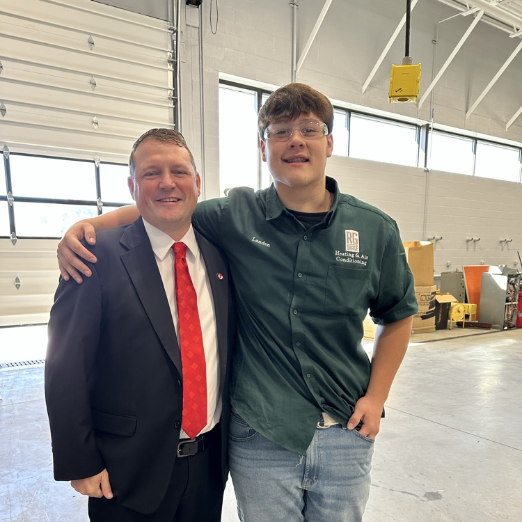 #MinervaPride Students are off to a GREAT start at RG Drage Career Center! 🎉 Learn • Earn • Succeed — we are so proud of you all! 🦁 Go Lions!