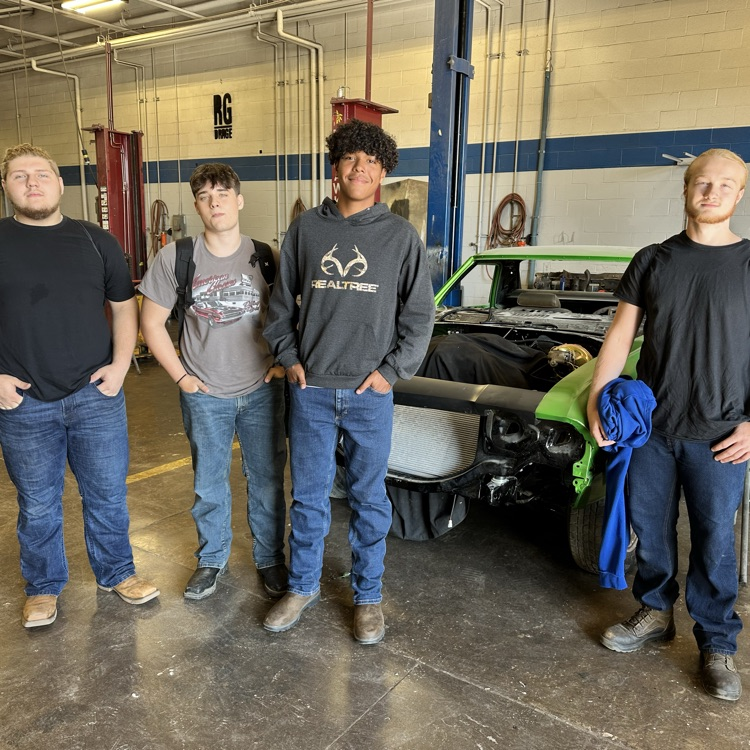 #MinervaPride Students are off to a GREAT start at RG Drage Career Center! 🎉 Learn • Earn • Succeed — we are so proud of you all! 🦁 Go Lions!