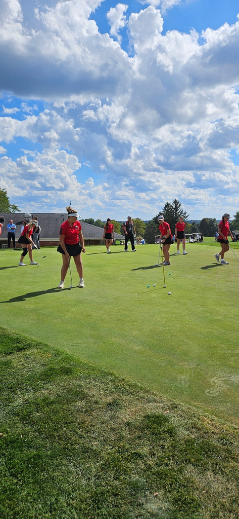 Minerva Girls Golf stays undefeated! 🦁⛳️ The Lady Lions battled to a close win over Louisville at Pleasant View Golf Course! With the victory, they move to an amazing 14-0 on the season! Keep it rolling, Lions! 💪🔥 #MinervaPride #GoLions