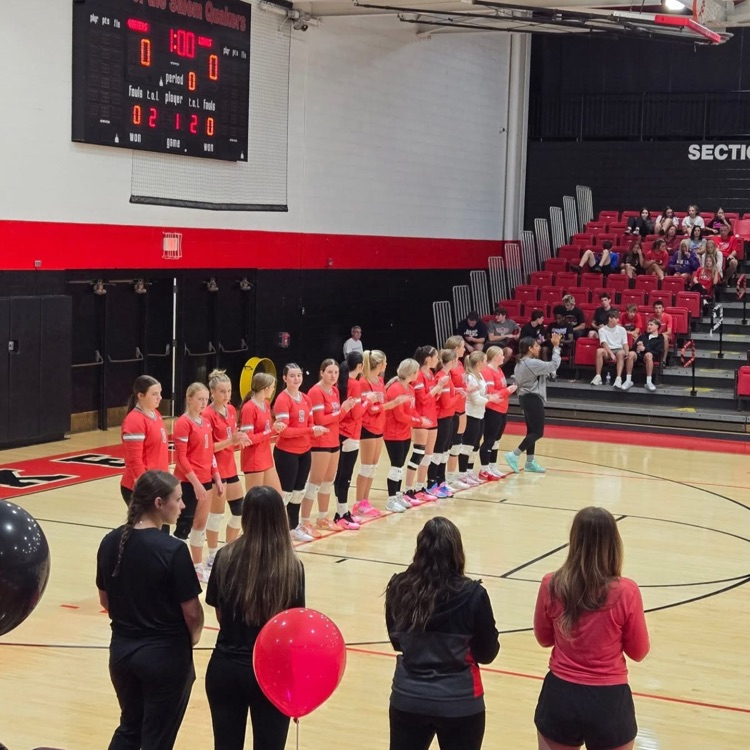 🏐 Minerva Varsity Volleyball stays hot! The Lions defeated Salem on the road in three straight sets to improve their EBC record to 4-3! 🔥 Great win, Ladies! 👏 Come out this Thursday and cheer on the Lions at home vs. Marlington! 🦁💛 #MinervaPride