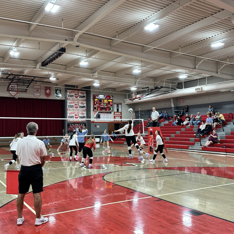 Win #10! 🔥 Three-Game Win Streak!! The Minerva Varsity Volleyball Team takes down Alliance in straight sets in a key EBC matchup! 🏐💪 JV also picks up the win! The Lions are playing their best volleyball of the season! 🦁 #MinervaPride
