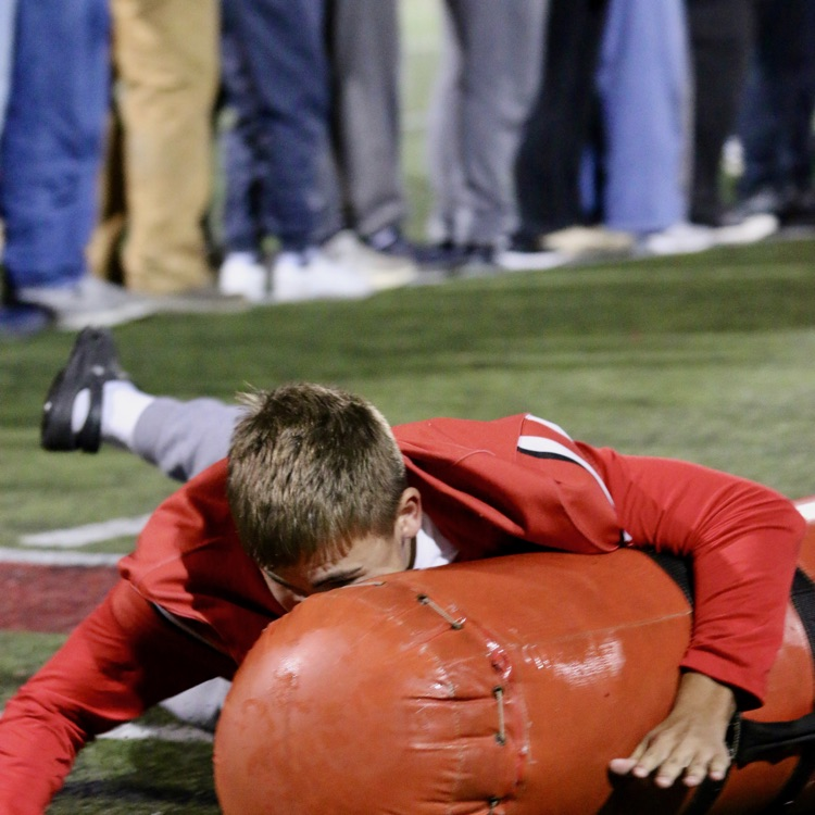 #MinervaPride 🔥 Bonfire and Final Tackle! Go Lions! Beat Carrollton! 🦁