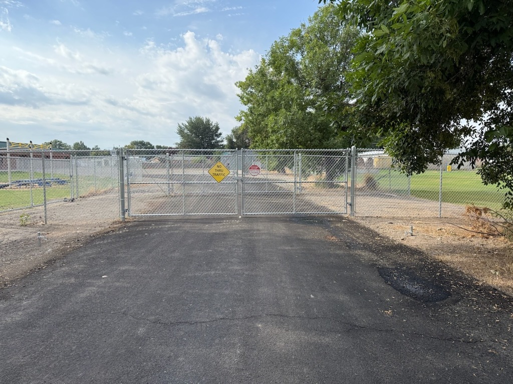 Picture of gates