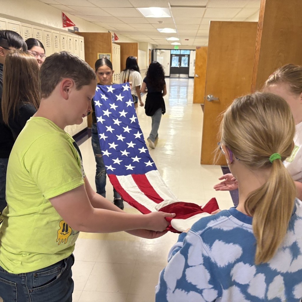 flag folding