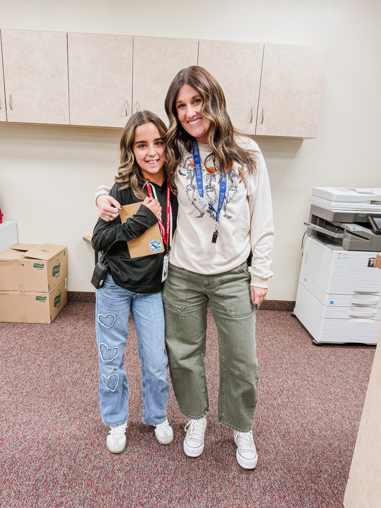 Mila Braun as Principal 