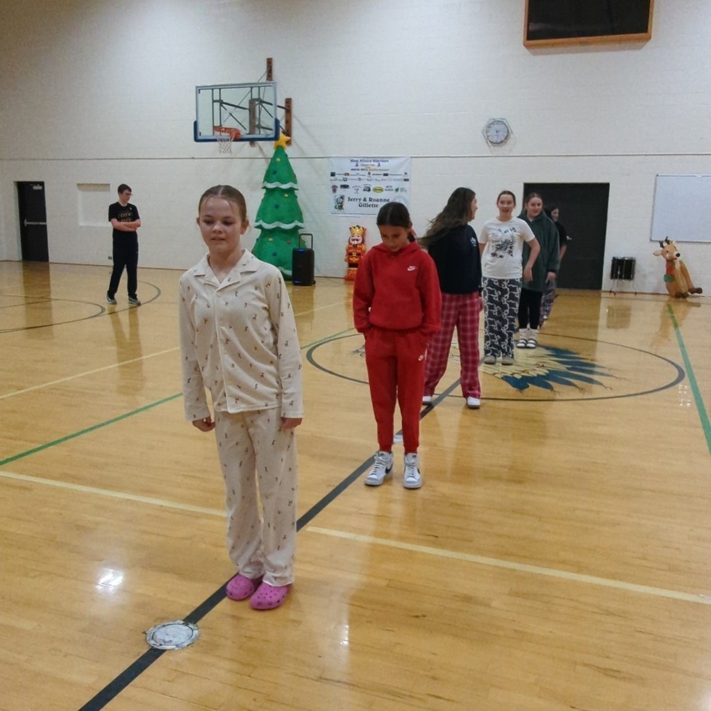 7th grade assembly games 