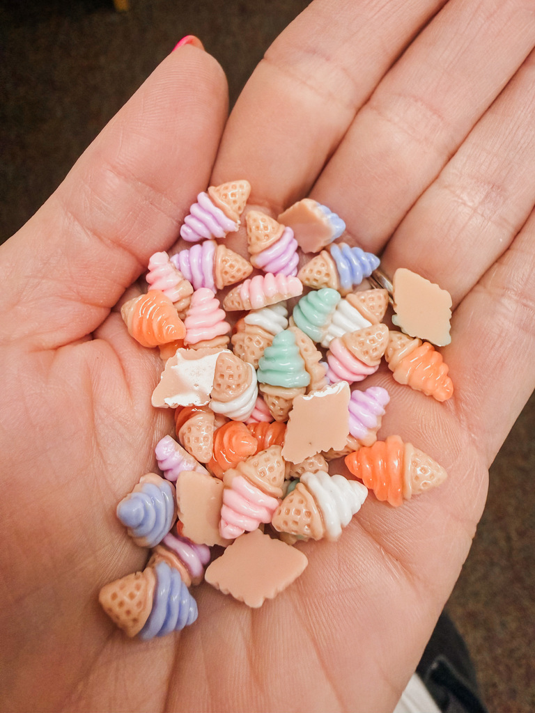 icecream cones 