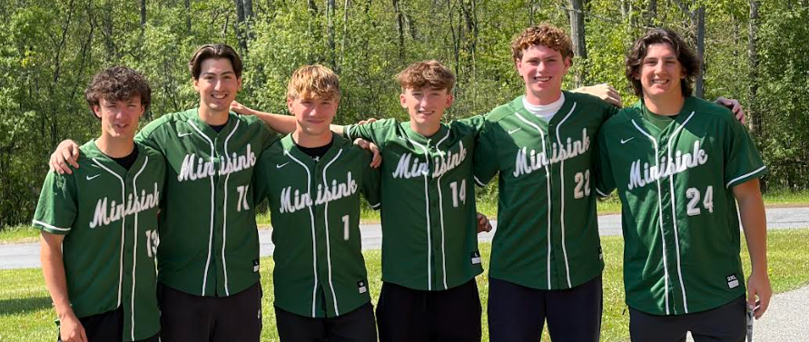 senior baseball players
