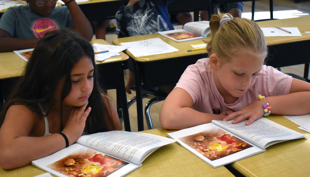 partner reading