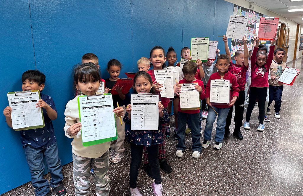 scavenger hunt students