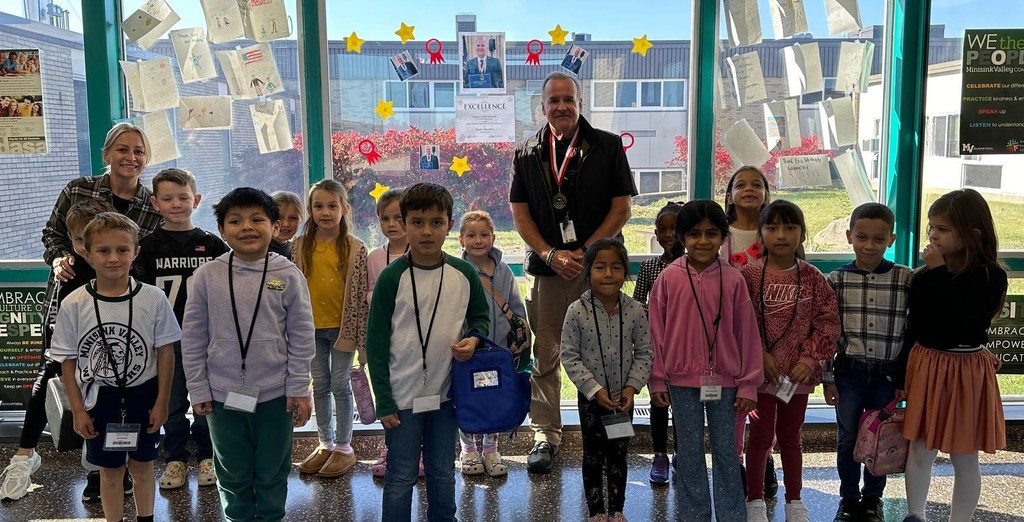 Kevin Murphy with kids