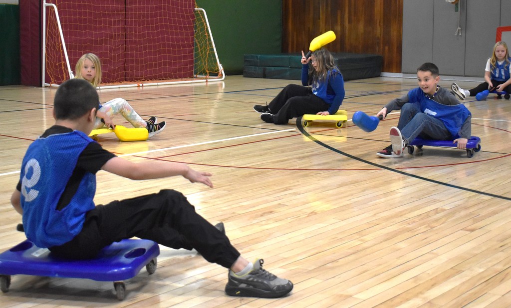 students in gym  class