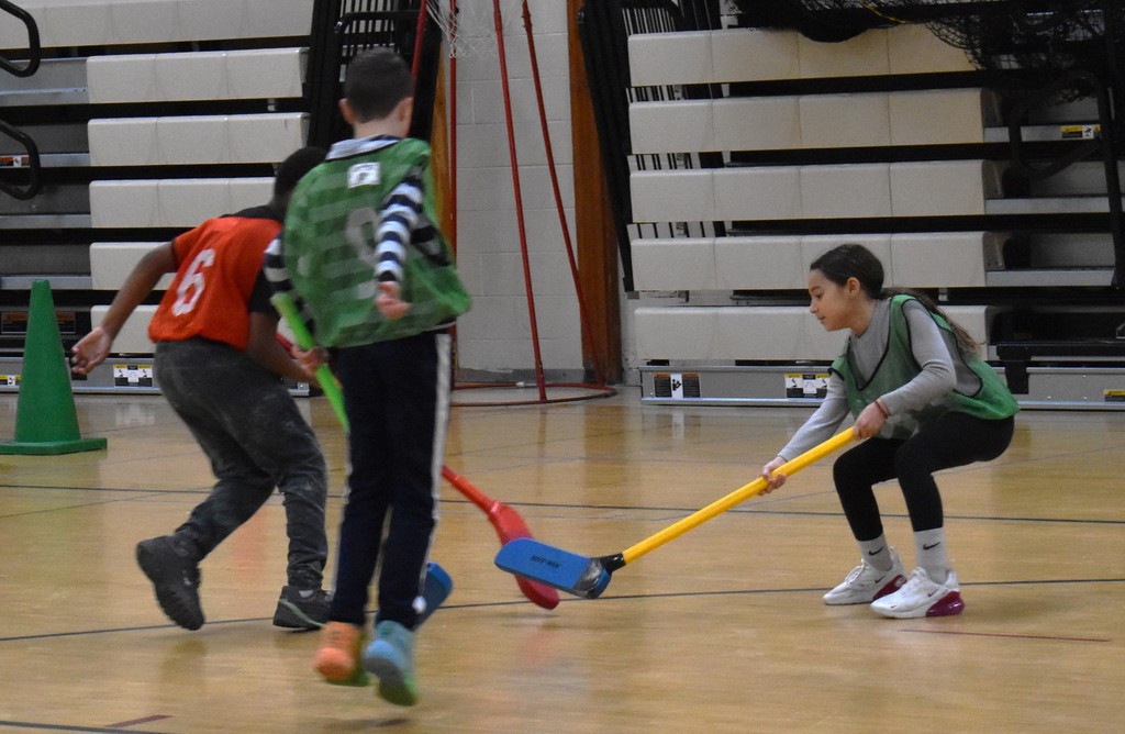 students in physical education class